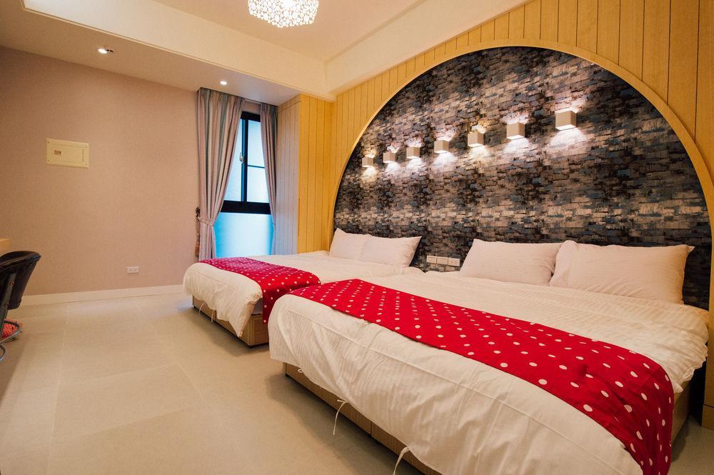 Yellow Kite Hostel Tainan Luaran gambar