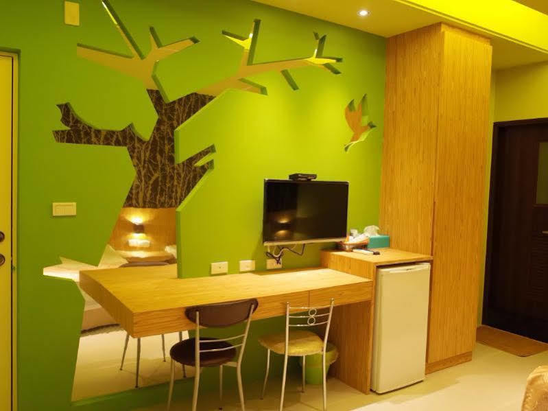 Yellow Kite Hostel Tainan Luaran gambar