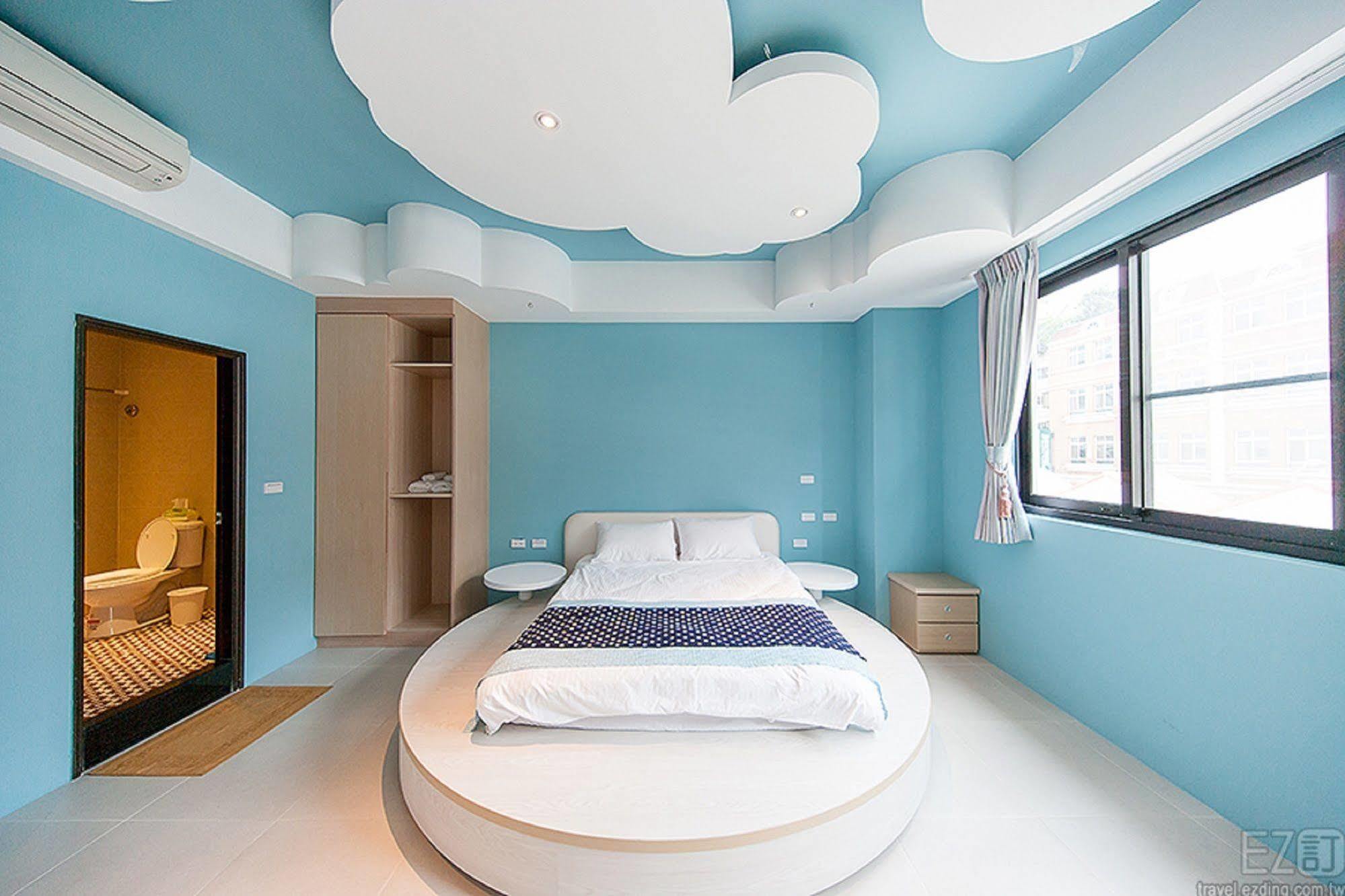 Yellow Kite Hostel Tainan Luaran gambar