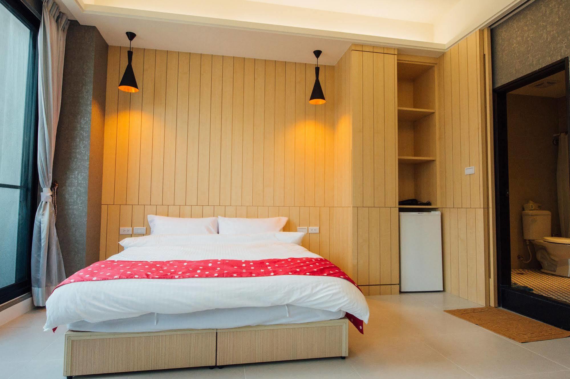 Yellow Kite Hostel Tainan Luaran gambar