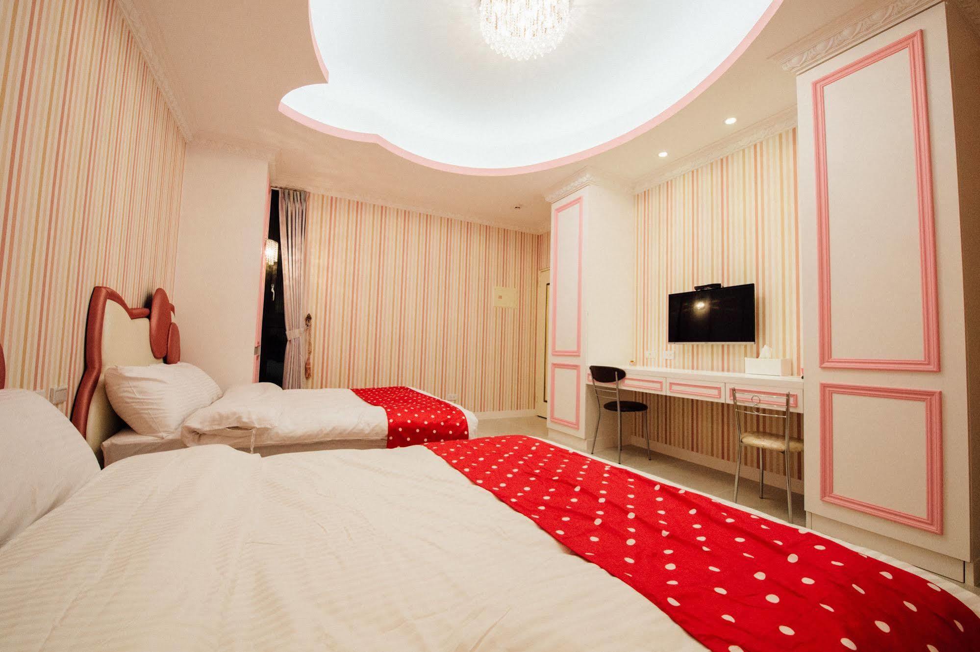 Yellow Kite Hostel Tainan Luaran gambar