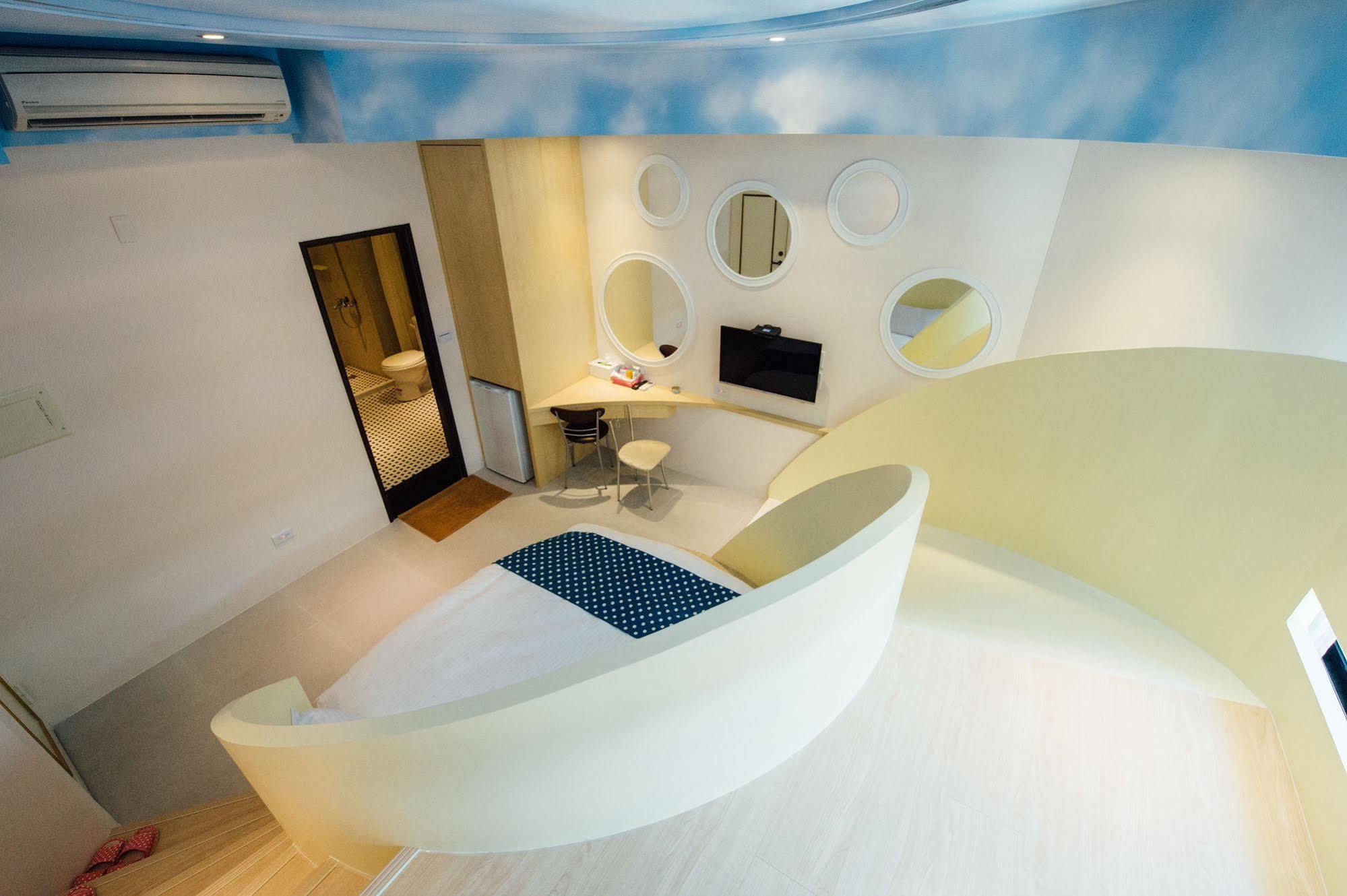 Yellow Kite Hostel Tainan Luaran gambar